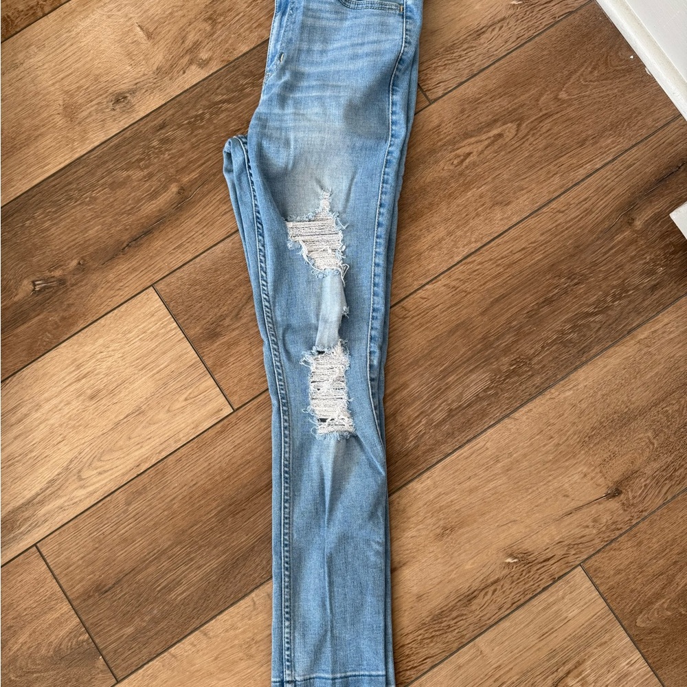Hollister Women's Blue Distressed Skinny Jeans